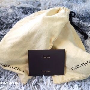 EUC LOUIS VUITTION HEELS